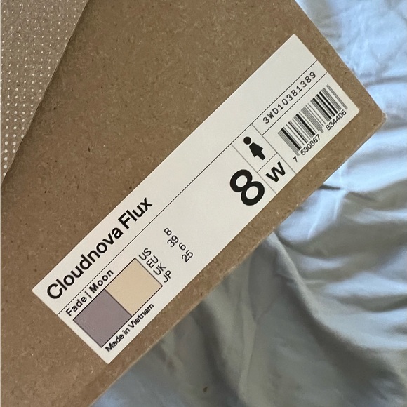 On Cloudnova Flux womens 8 US - Picture 11 of 11
